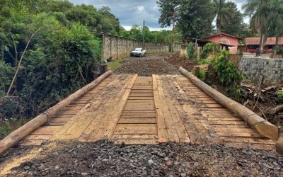 Prefeitura finaliza reforma em ponte no Bairro dos Paulas
