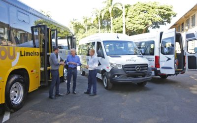 Transporte coletivo tem dez novos ônibus zero-quilômetro