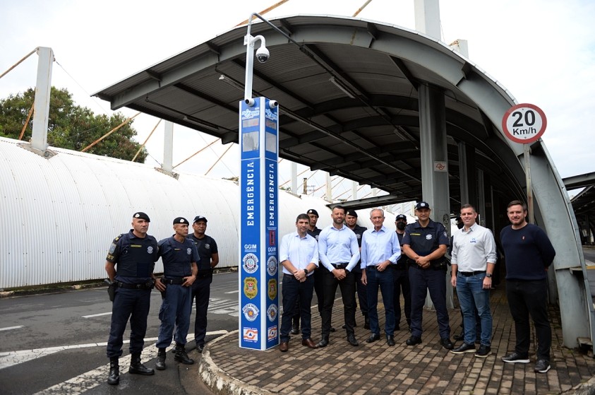 Prefeitura instala câmeras de reconhecimento facial em terminal de ônibus