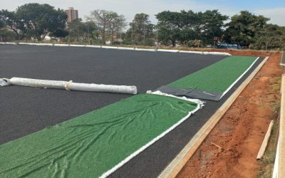 Prefeitura inicia instalação de grama sintética no campo do Jd. São Paulo