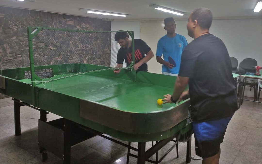 Limeira recebe mesa para modalidade voltada para deficientes visuais