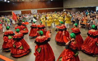 Baile da Terceira Idade abre Carnaval em Limeira