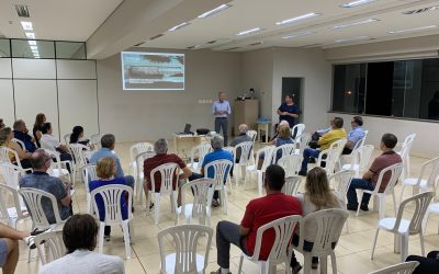 Servidores municipais decretam estado de greve