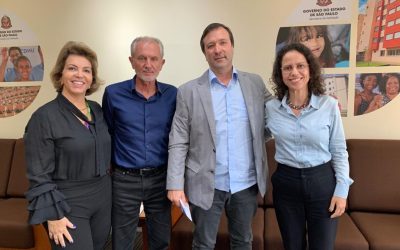 Prefeito se reúne com secretário estadual e busca verba para Habitação