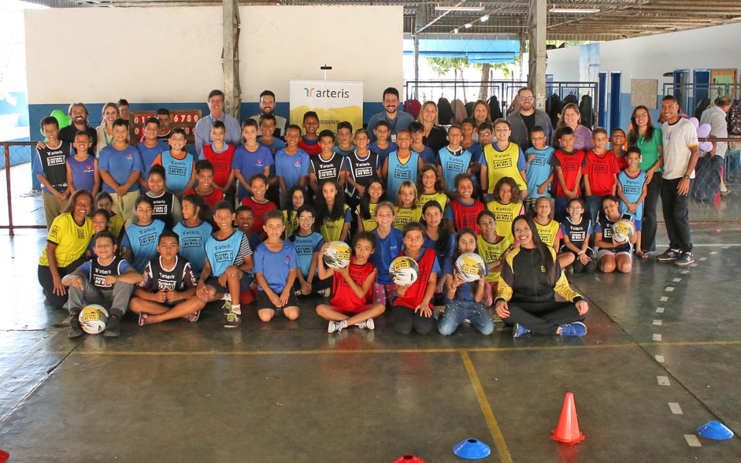 Projeto “Futebol de Rua pela Educação” atenderá 160 alunos da Luca Moore