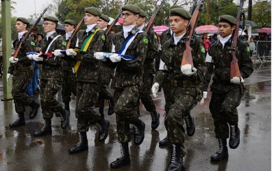 Desfile de 7 de Setembro começa às 8h no Parque Cidade