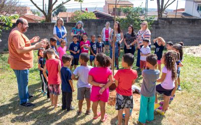Dia da Árvore é celebrado em escolas da cidade com o plantio de mudas