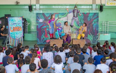 Atores da “Turma do Lamba” reforçam importância do saneamento básico a alunos de escola municipal