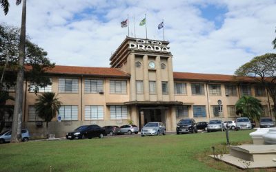 Feriado de Natal altera rotina de serviços municipais