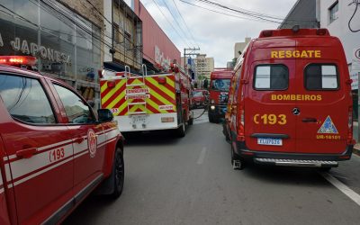 Defesa Civil faz vistorias e prédio de loja atingida por incêndio terá que ser demolido