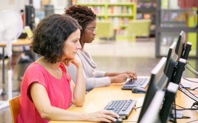 Monitores participam de formação para apoiar inclusão de estudantes com deficiência