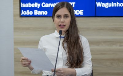 Tatiane Lopes reforça pedido de construção de hospital público veterinário