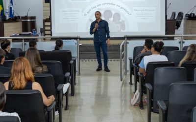 Vereadores juniores participam de oficina preparatória para atividades do projeto