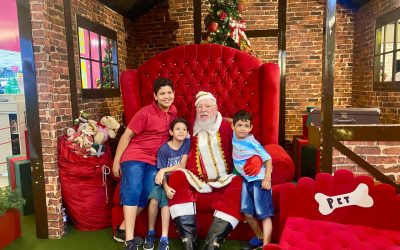 Papai Noel atende crianças e famílias na Estação dos Sonhos no Limeira Shopping