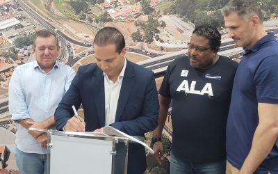 Prefeito assina repasse de recursos para entidades esportivas em Limeira
