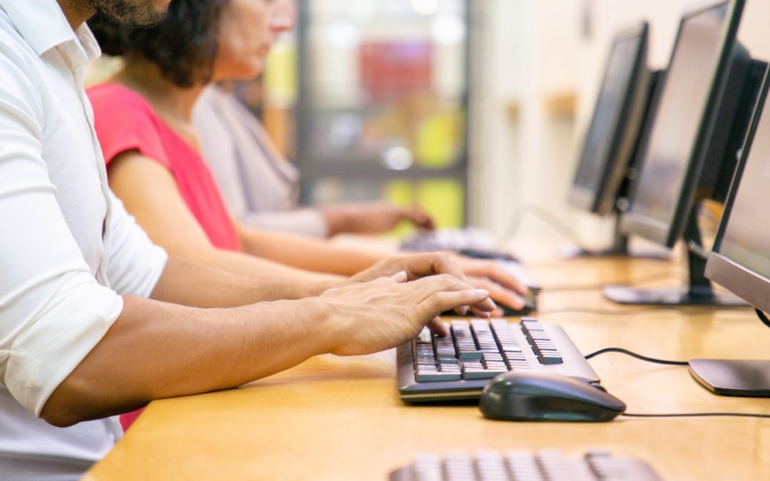 Ceprosom abre inscrições para curso de informática básica