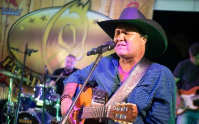 Arraiá Solidário do Limeira Shopping tem Parada Sertaneja, quadrilha e show de Brenno & Rafael