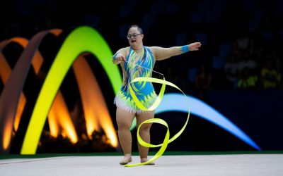 Aluna da APAE encanta o público na Copa do Mundo de Ginástica Rítmica