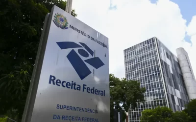 Receita paga nesta terça maior lote de restituição do IR da história