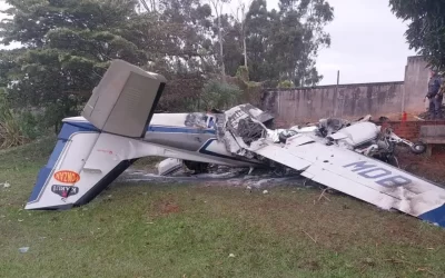 Queda de bimotor deixa dois mortos em Marília, interior de São Paulo