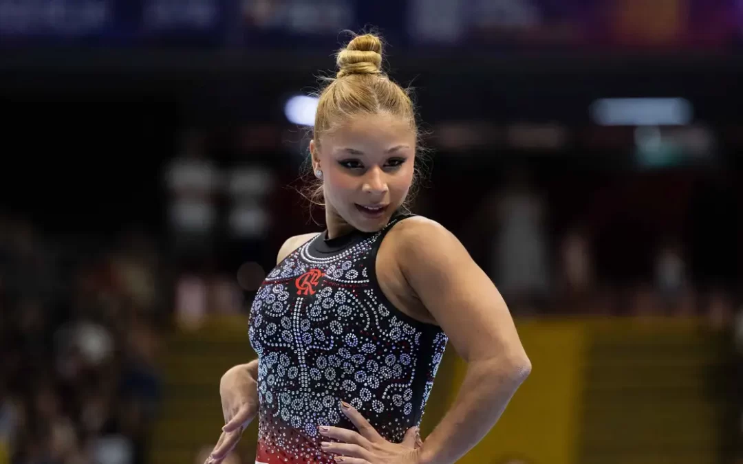 Flávia Saraiva fatura ouro na trave e no solo no Campeonato Brasileiro