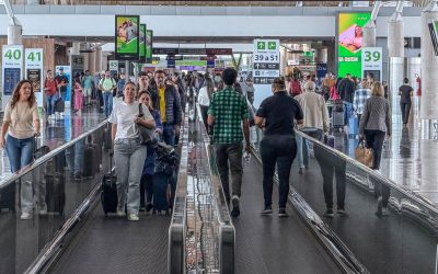 Setor de serviços fica estável em junho e sobe 2% no 1º semestre