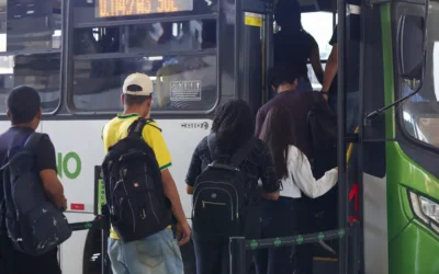 Prefeituras e estados devem garantir transporte gratuito no 2° turno